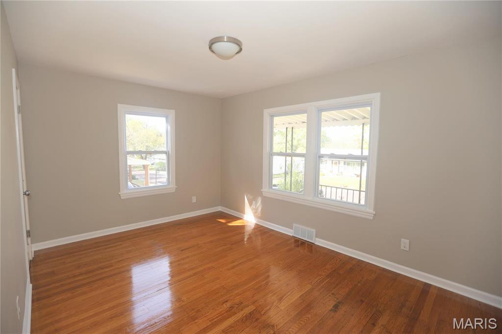 St Louis, Missouri 63136, United States, 3 Bedrooms Bedrooms, ,2 BathroomsBathrooms,Residential,Active,38310