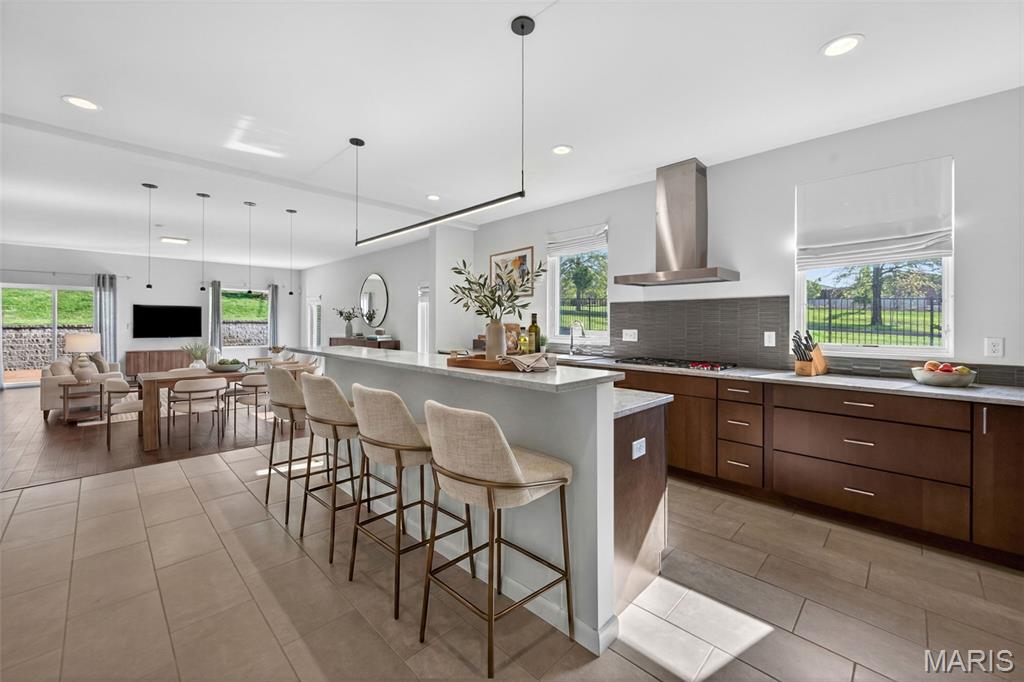 Santino Court - Residential