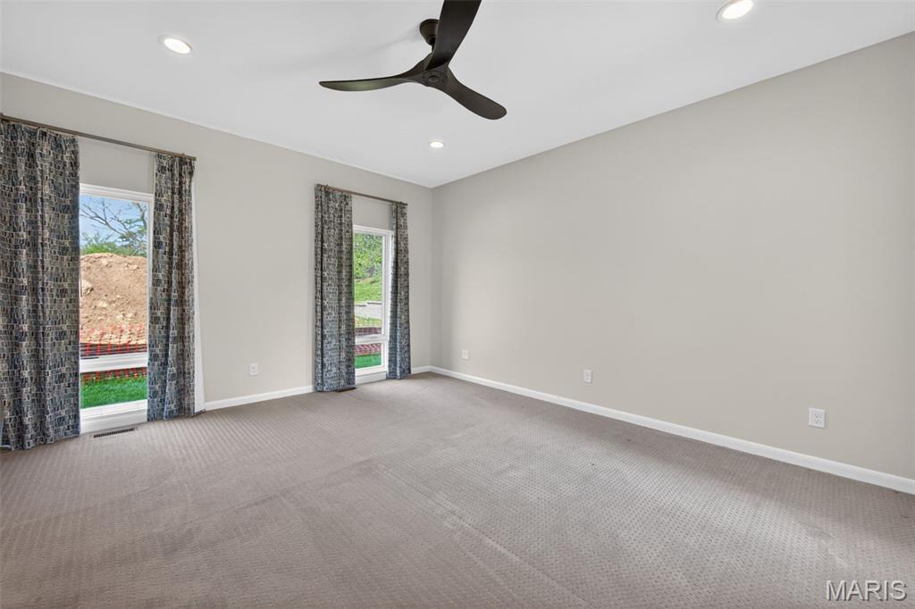 Santino Court - Residential