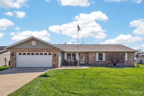 Photo of 104 Meadowbruck Lane, Shiloh, IL 62221 (MLS # 26016541)