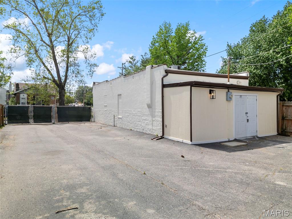McDermotts Hannover Heights 2nd Add - Commercial Sale