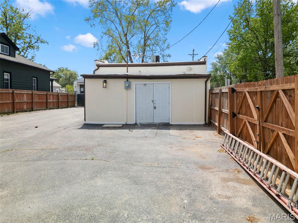 McDermotts Hannover Heights 2nd Add - Commercial Sale