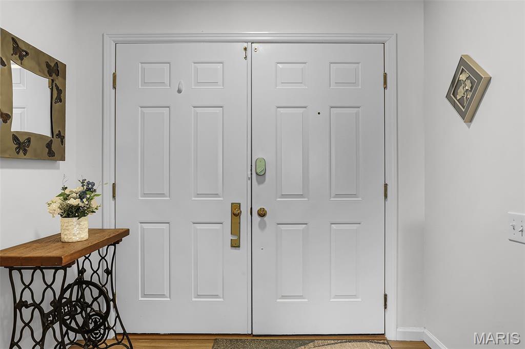 Woodridge Condo At Old Ballas - Residential