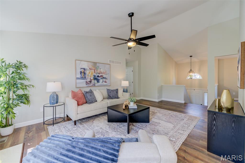 Wentzville, Missouri 63385, United States, 3 Bedrooms Bedrooms, ,3 BathroomsBathrooms,Residential,Active,149582