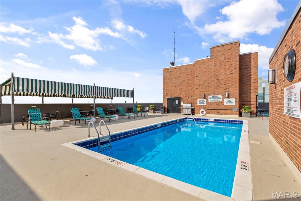 Park Tower Condominum - Residential