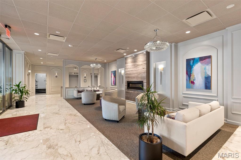 Park Tower Condominum - Residential