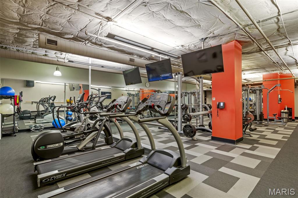 Park Tower Condominum - Residential