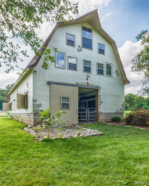 Photo of 1235 Wild Horse Creek Road, Wildwood, MO 63005 (MLS # 25081485)