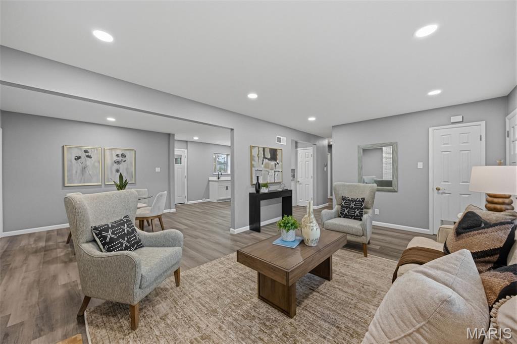 8605 Mayflower Court