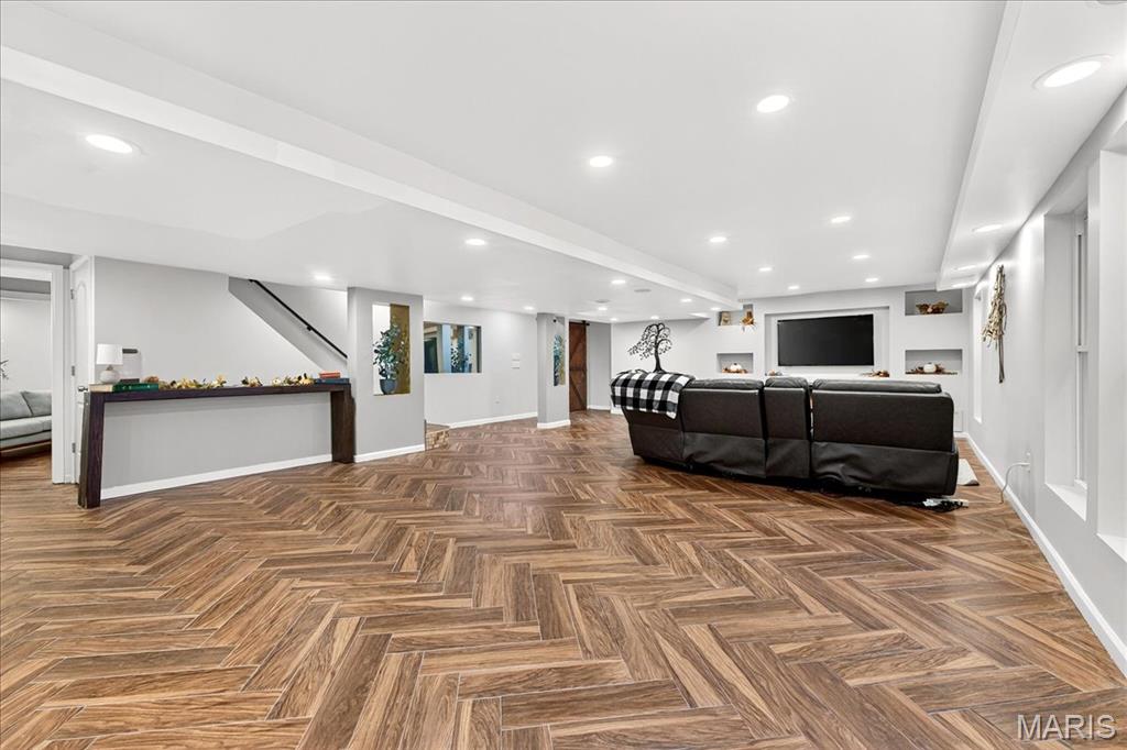 Savannah #2 - Residential