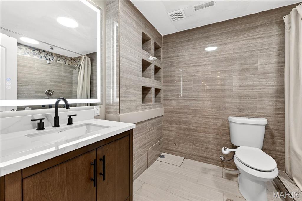 Savannah #2 - Residential