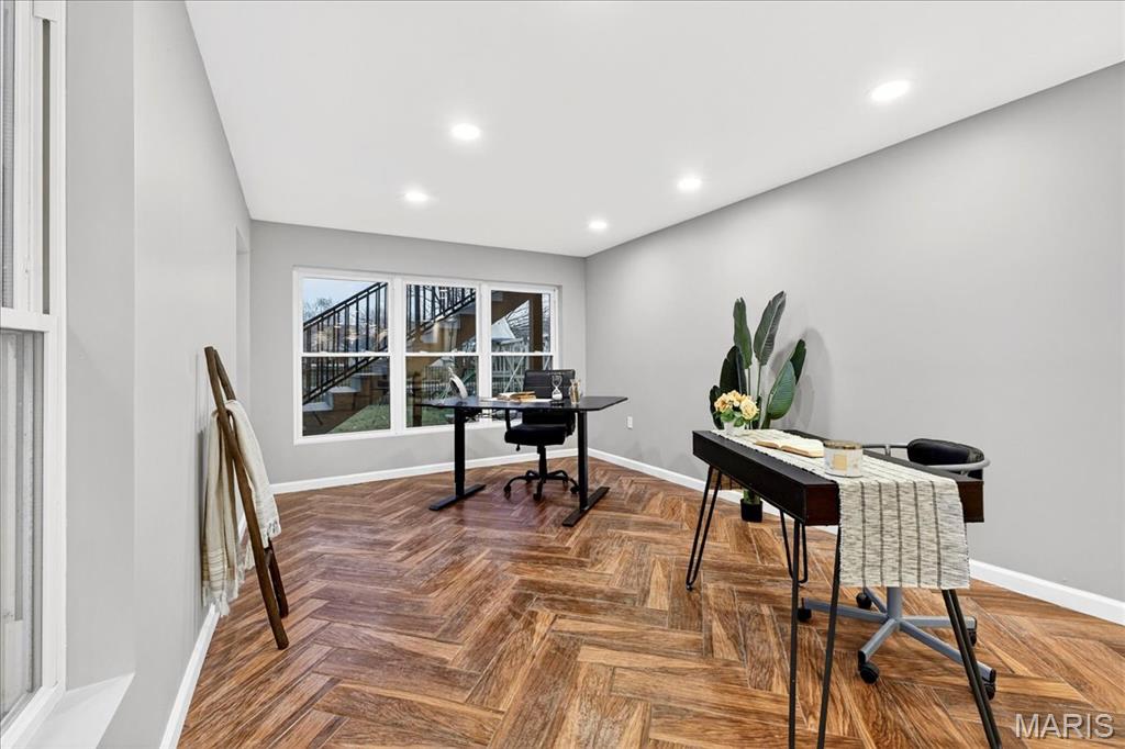 Savannah #2 - Residential