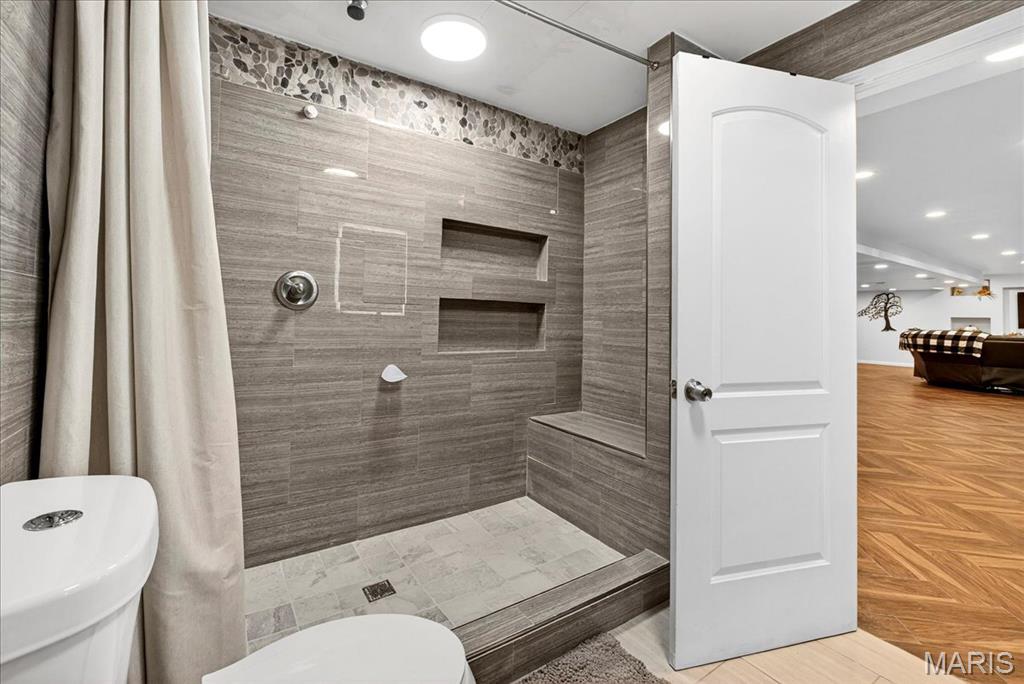 Savannah #2 - Residential