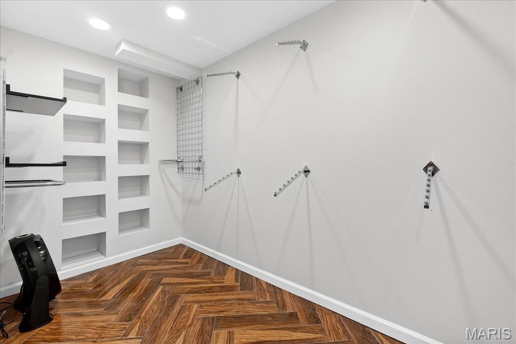 Savannah #2 - Residential