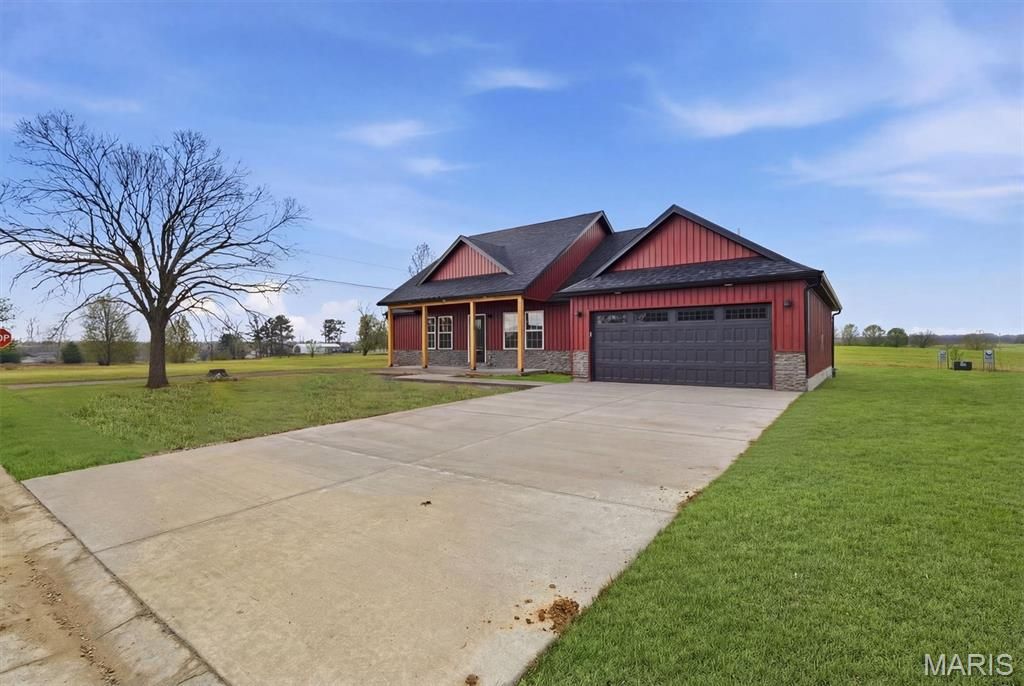Photo of 2601 M- Country Drive, Mountain Grove, MO 65711 (MLS # 26021024)