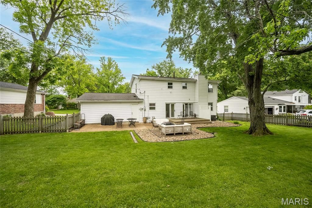 Photo of 349 Nantucket Drive, Ballwin, MO 63011 (MLS # 26029070)