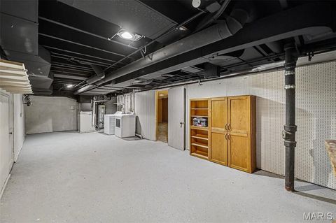 Tiny photo for 322 Midway Avenue, Kirkwood, MO 63122 (MLS # 26013758)