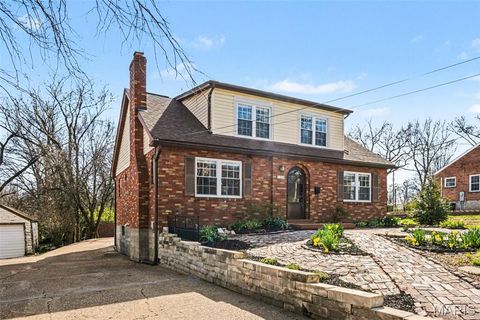 Tiny photo for 322 Midway Avenue, Kirkwood, MO 63122 (MLS # 26013758)