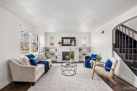 Tiny photo for 322 Midway Avenue, Kirkwood, MO 63122 (MLS # 26013758)