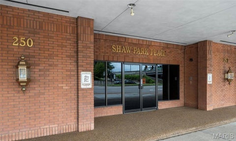 Photo of 250 S Brentwood Boulevard #2E, Clayton, MO 63105 (MLS # 26066889)