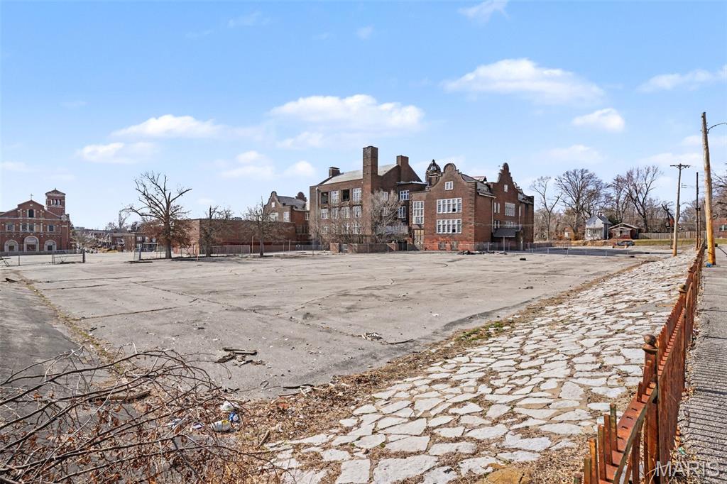 St Louis Heights Add - Commercial Sale