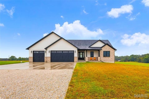 Photo of 103 Cheatham Farm Lane, Troy, MO 63379 (MLS # 26066347)