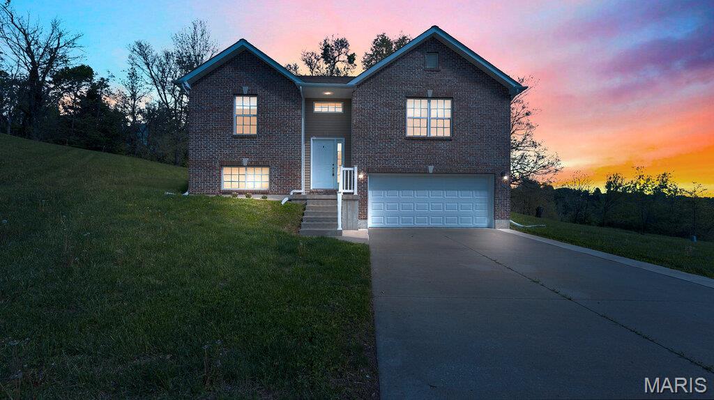 711 Sawyer Ter