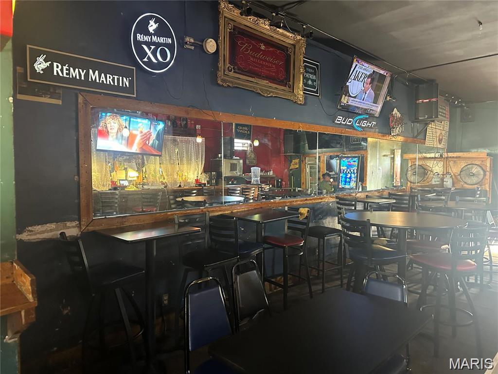 Jeff-Vander-Lou - Commercial Sale