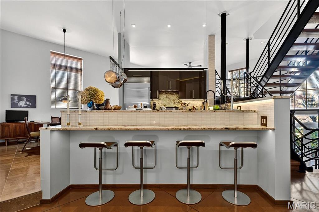 Lafayette Square - Benton Place - Residential