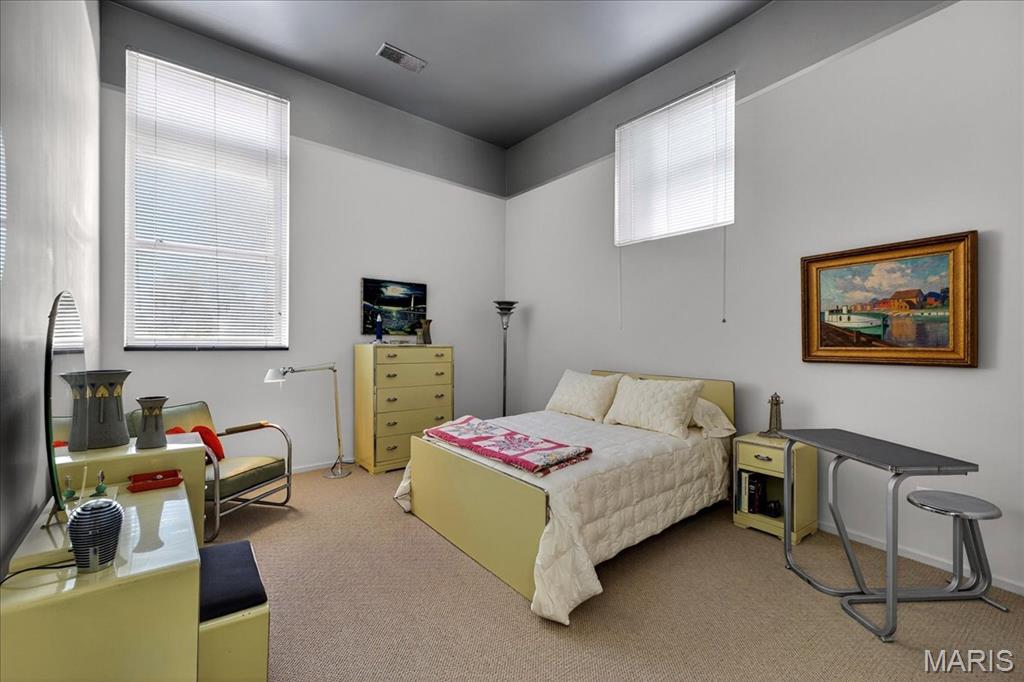 Lafayette Square - Benton Place - Residential