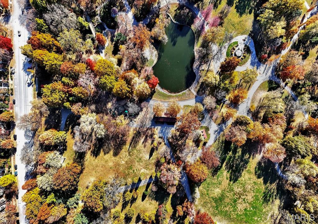 Lafayette Square - Benton Place - Residential