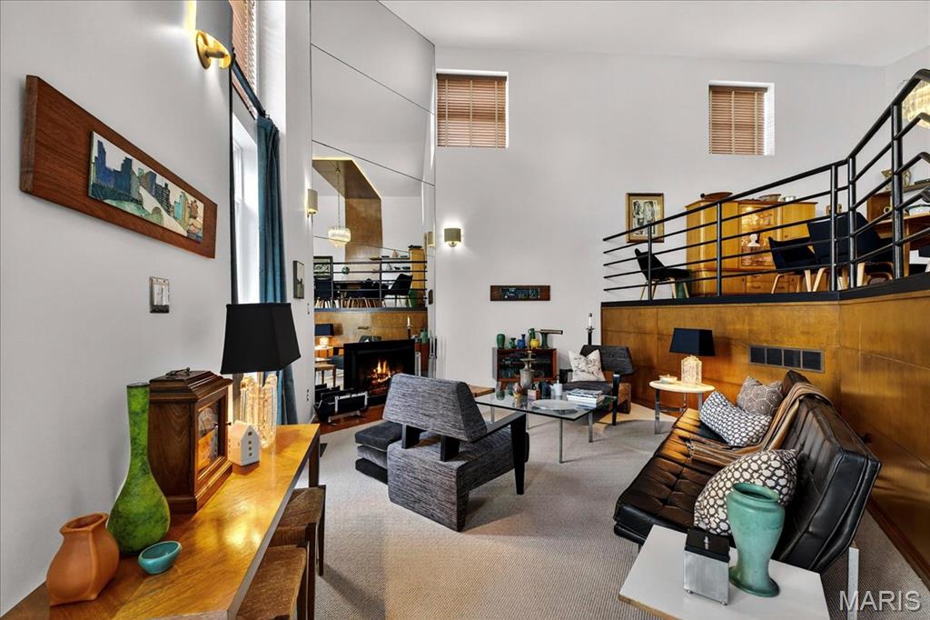 Lafayette Square - Benton Place - Residential