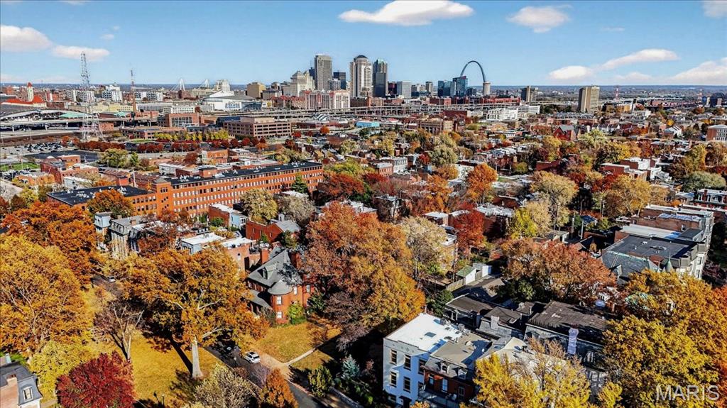 Lafayette Square - Benton Place - Residential