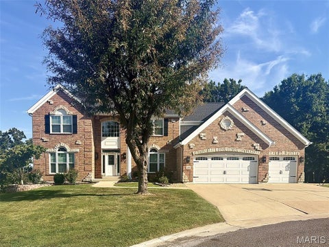 Photo of 349 Greycliff Bluff Drive, St Louis, MO 63129 (MLS # 26060114)