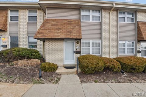 Tiny photo for 839 Lilybud Court, Ballwin, MO 63011 (MLS # 26008100)