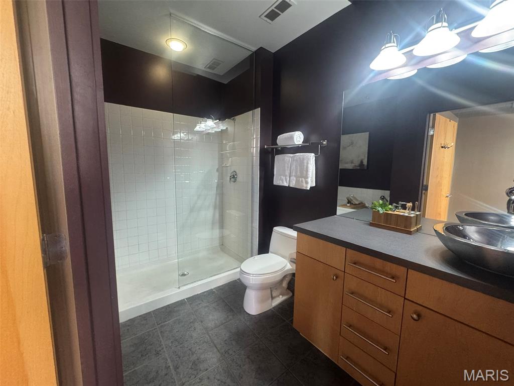 1619 Washington Avenue 802