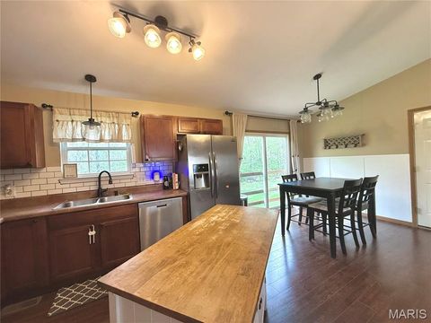 Tiny photo for 304 Parkway Drive, Troy, MO 63379 (MLS # 26020761)