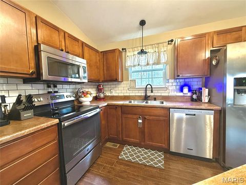 Tiny photo for 304 Parkway Drive, Troy, MO 63379 (MLS # 26020761)