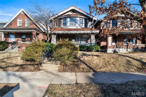 8 Lawn Place St Louis MO 63110