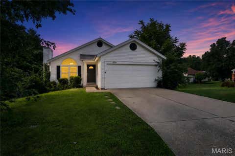 Photo of 5304 Bay Wind Court, Florissant, MO 63034 (MLS # 26046297)