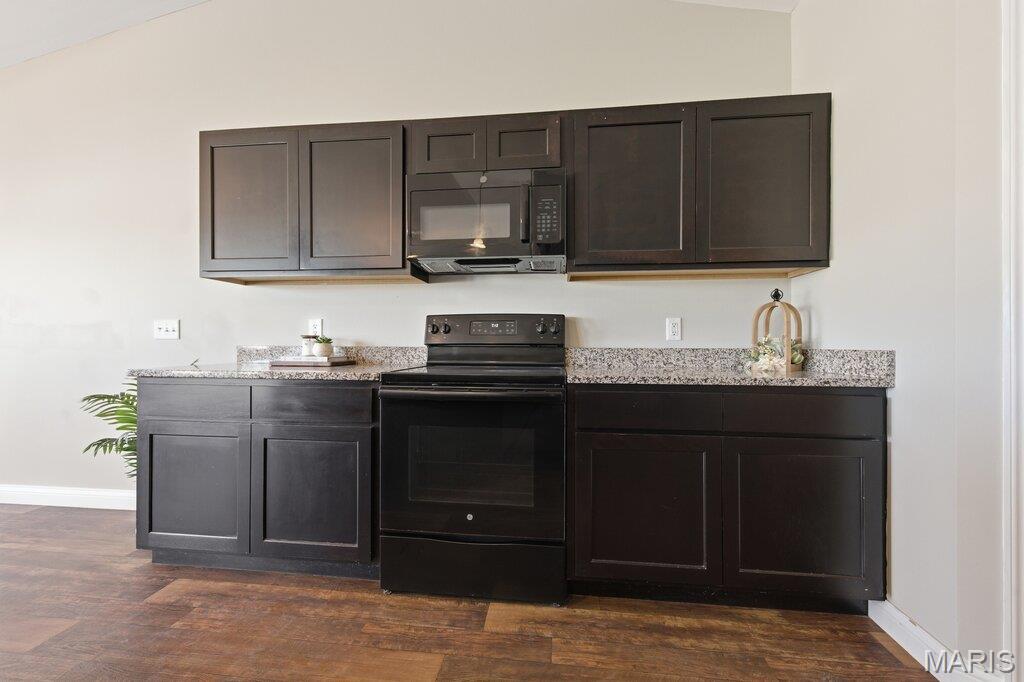 Falcons Crest - Residential