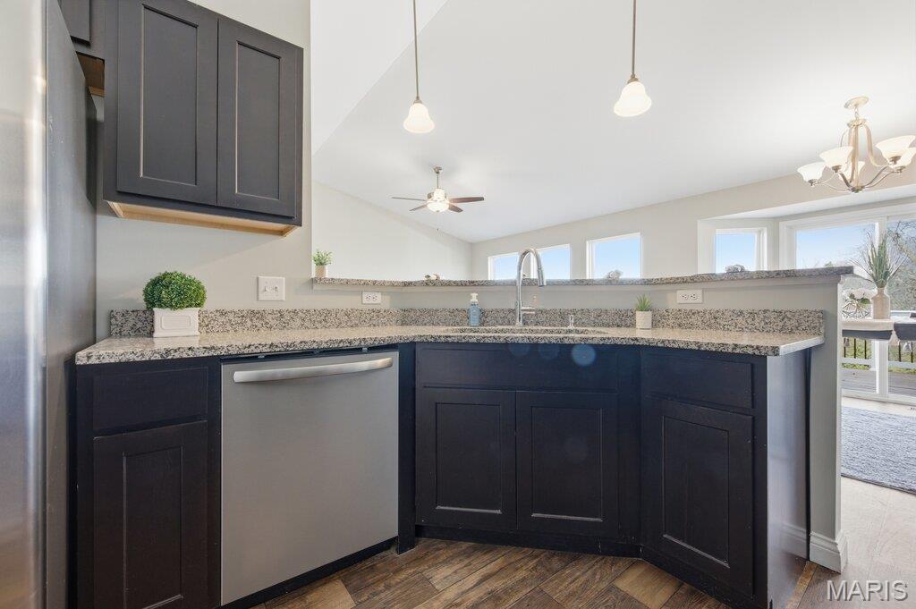 Falcons Crest - Residential