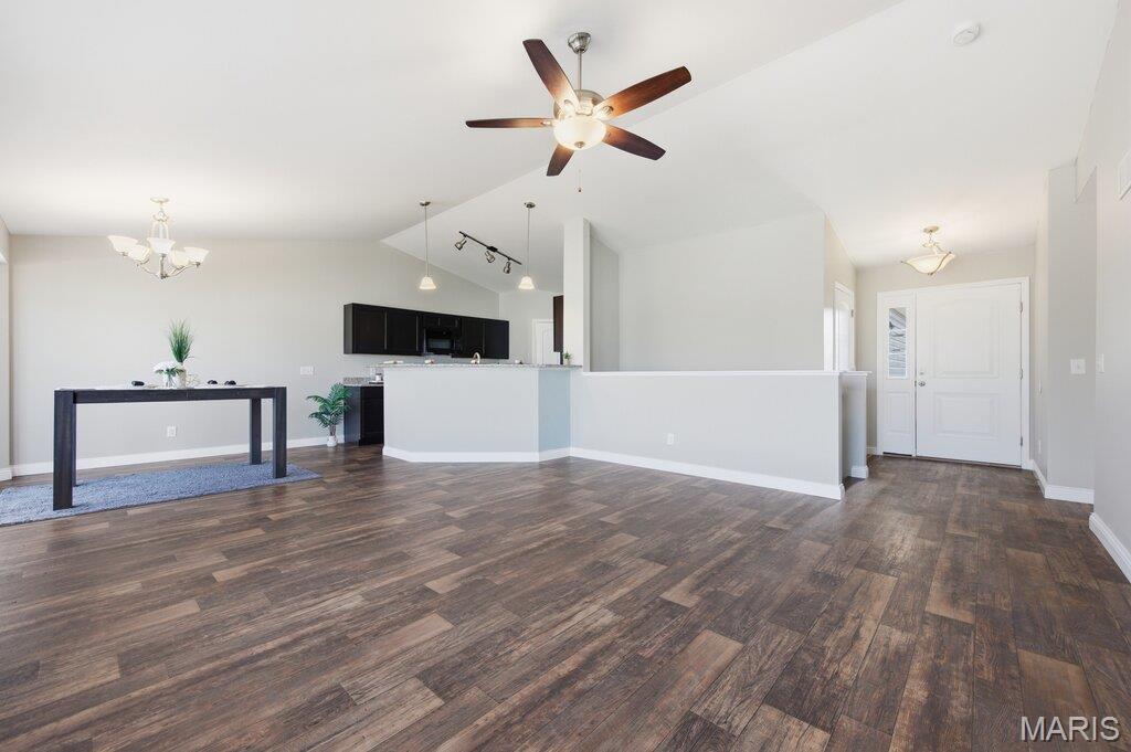 Falcons Crest - Residential