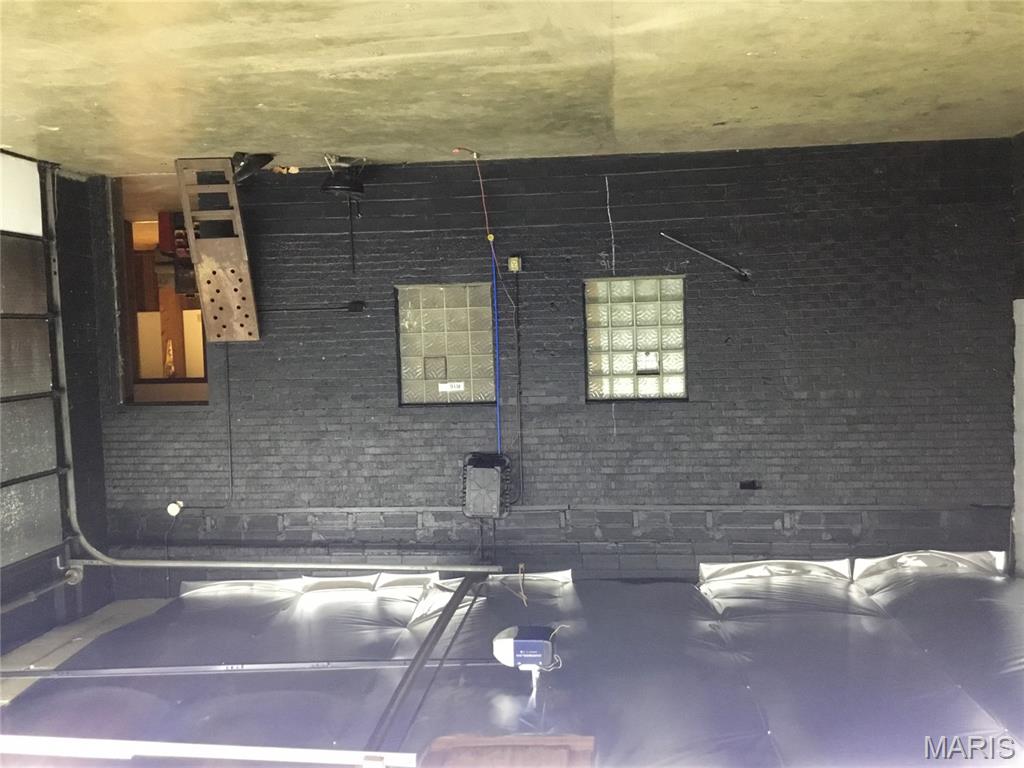 Eastern Add - Commercial Sale