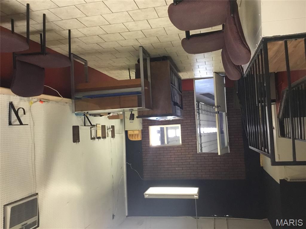 Eastern Add - Commercial Sale