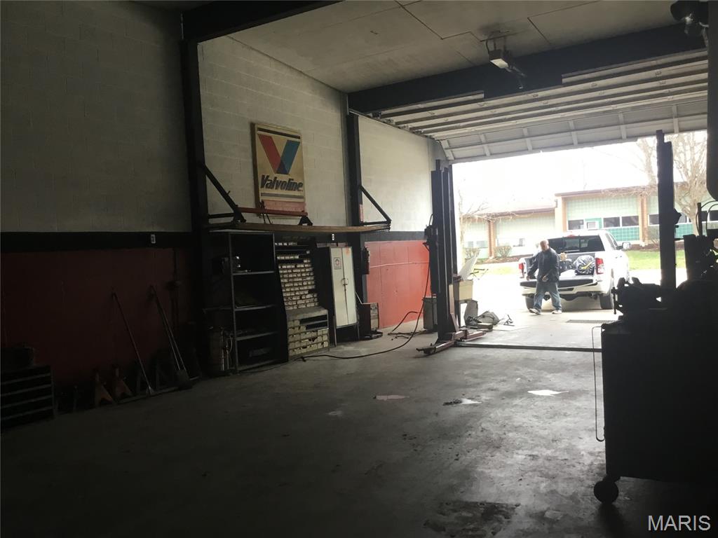 Eastern Add - Commercial Sale