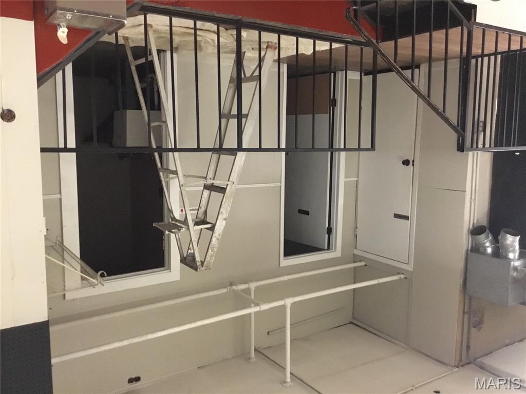 Eastern Add - Commercial Sale