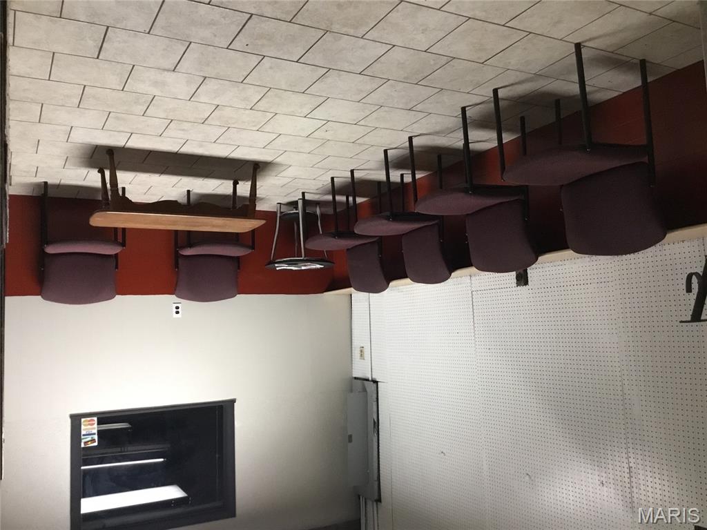 Eastern Add - Commercial Sale