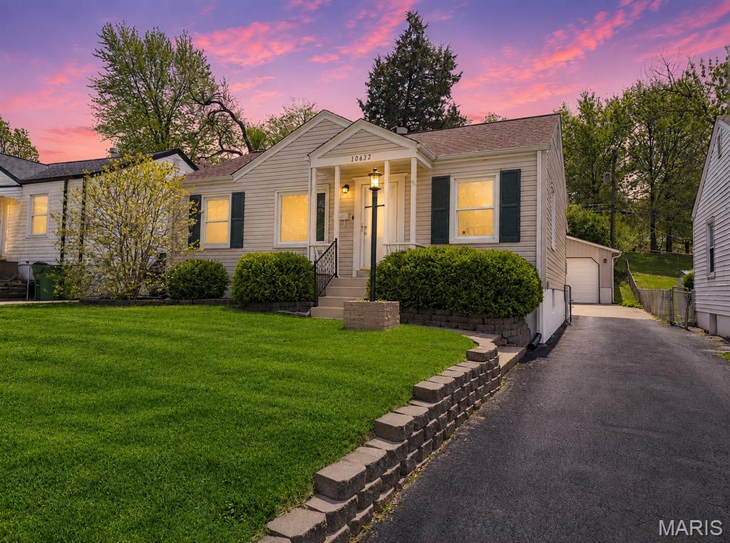Photo of 10632 Saint Francis Lane, St Ann, MO 63074 (MLS # 26038616)