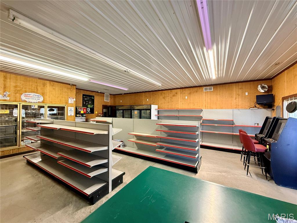 Lake Perry - Commercial Sale